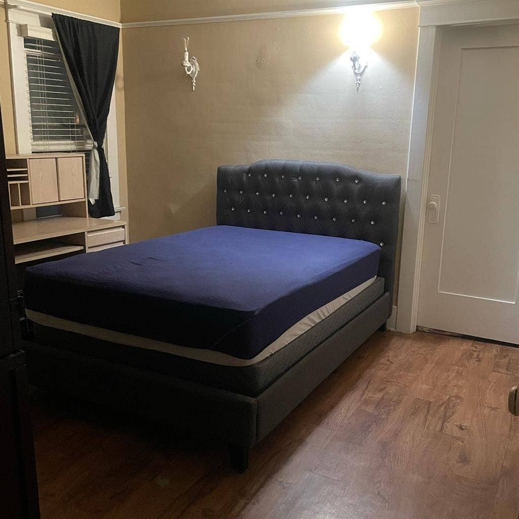 Room for Rent - Anaheimm