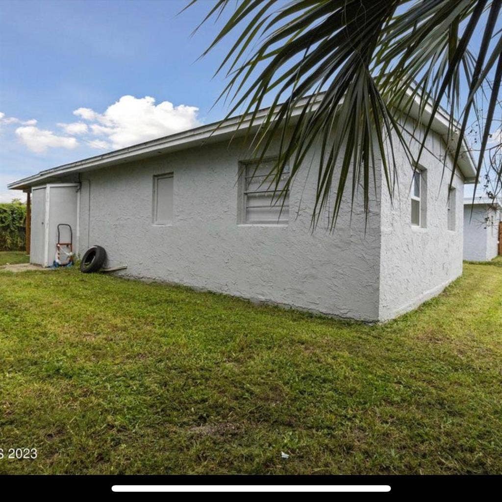 Renovated Home, Private Room