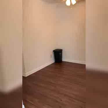 2 bed apt lease including amenities