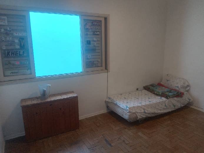 Quarto individual em sobrado