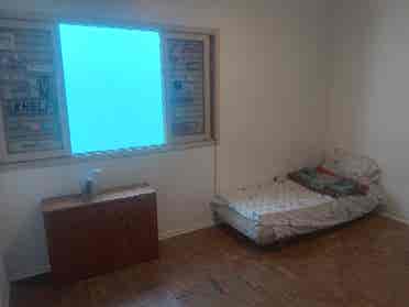 Quarto individual em sobrado