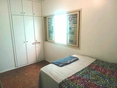 Quarto individual em sobrado