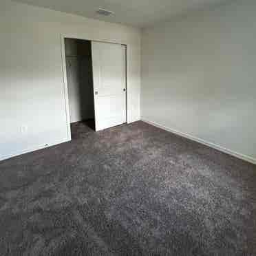 2 ROOM RENTAL!!!