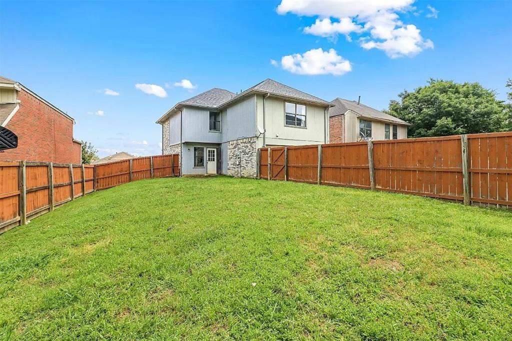 Room W/ Private bathroom Mesquite