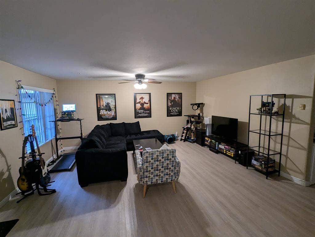 Roommate Wanted in North Hollywood