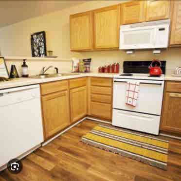 SUBLEASE FOR DECEMBER/JANUARY