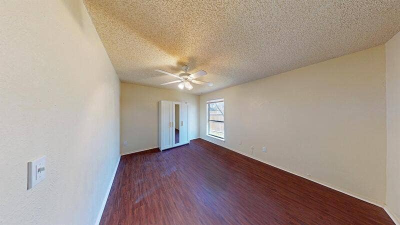 1 BR in Arlington