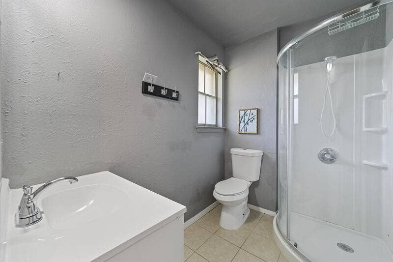 1 BR in Garland