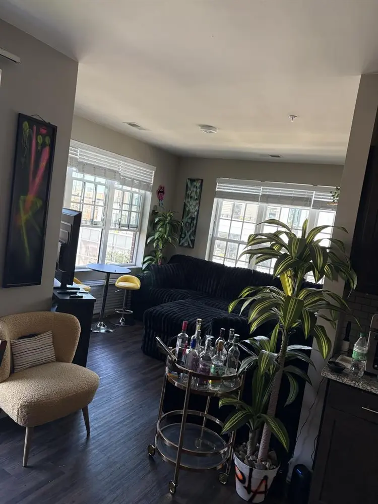 Top floor! Your own bathroom!