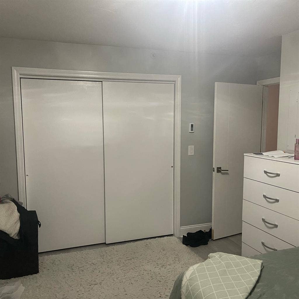 Rent a furnished room