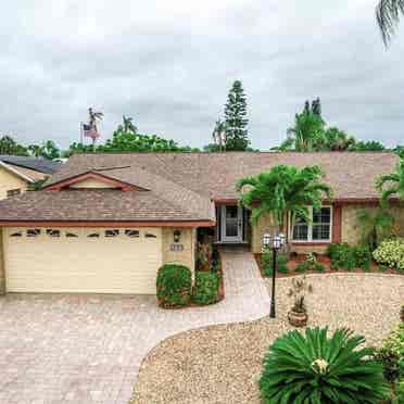 Beautiful house close to beach