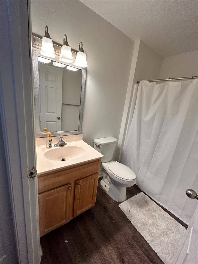 Spacious Room with Private Bathroom