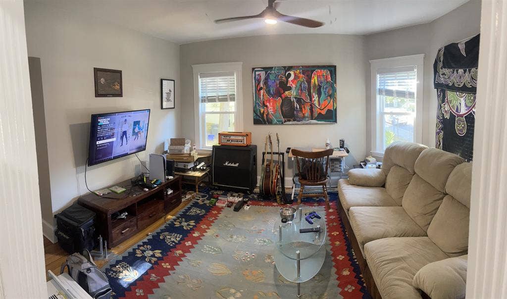 Room in Jamaica Plain/Stonybrook