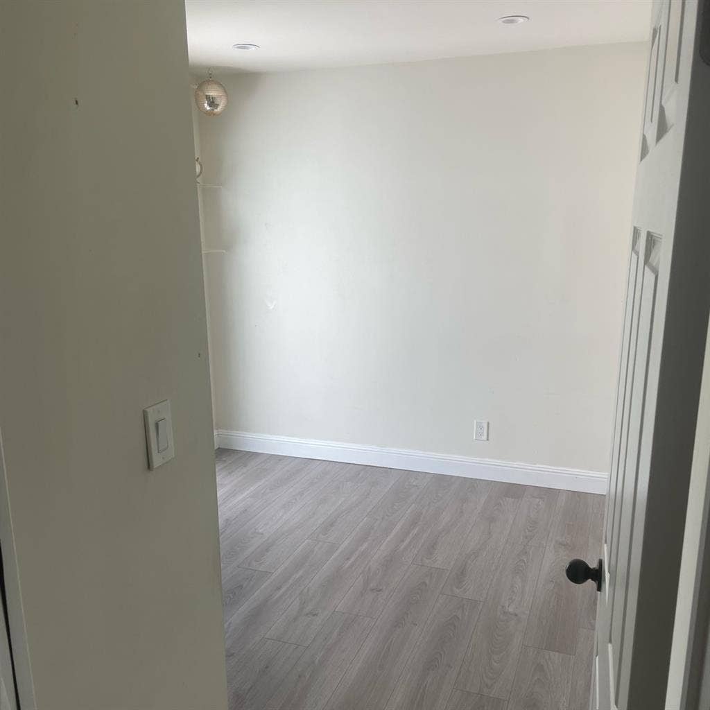 Noho Room for rent