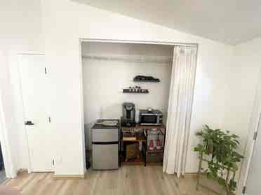 Full Furnished Studio in Sacramento