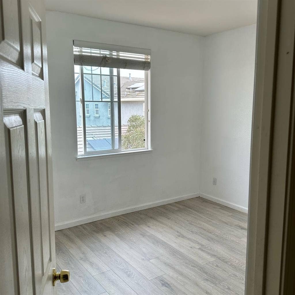 Room for rent Pittsburg CA for $