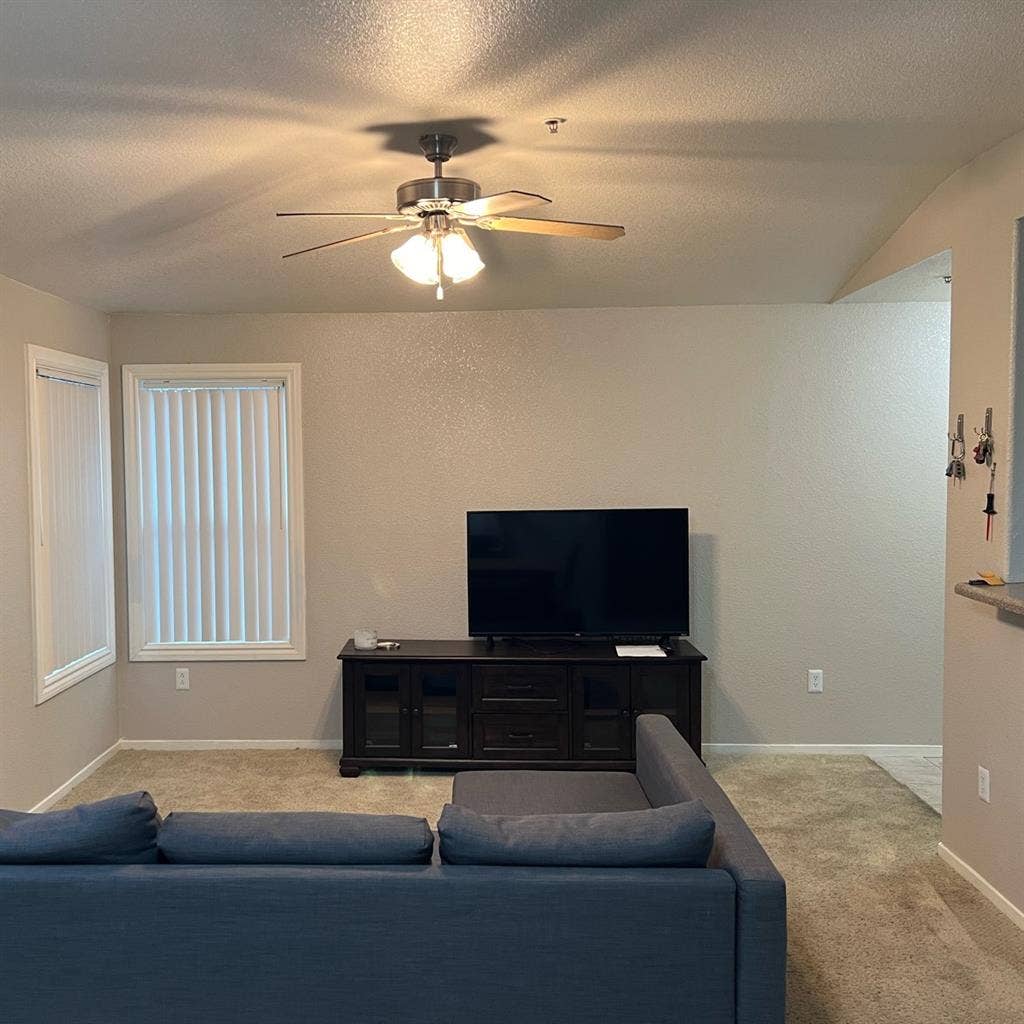 1 bedroom apartment sublet