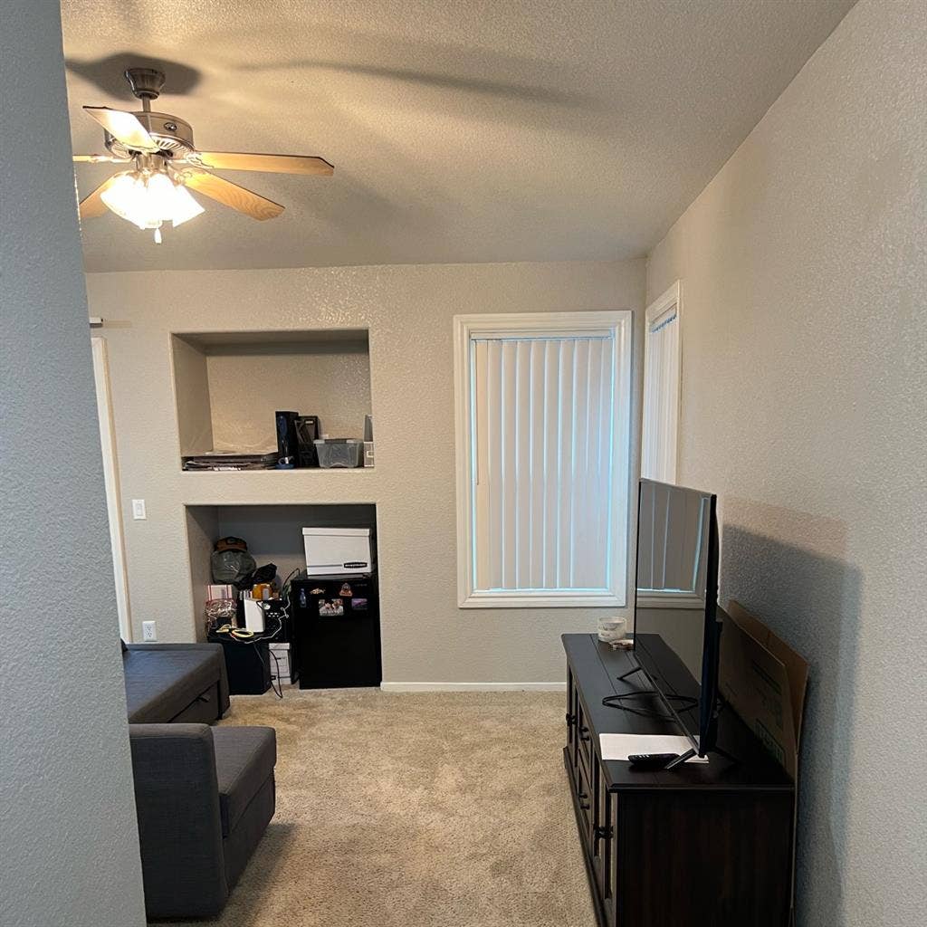 1 bedroom apartment sublet