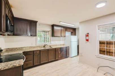 1 BR in Riverdale