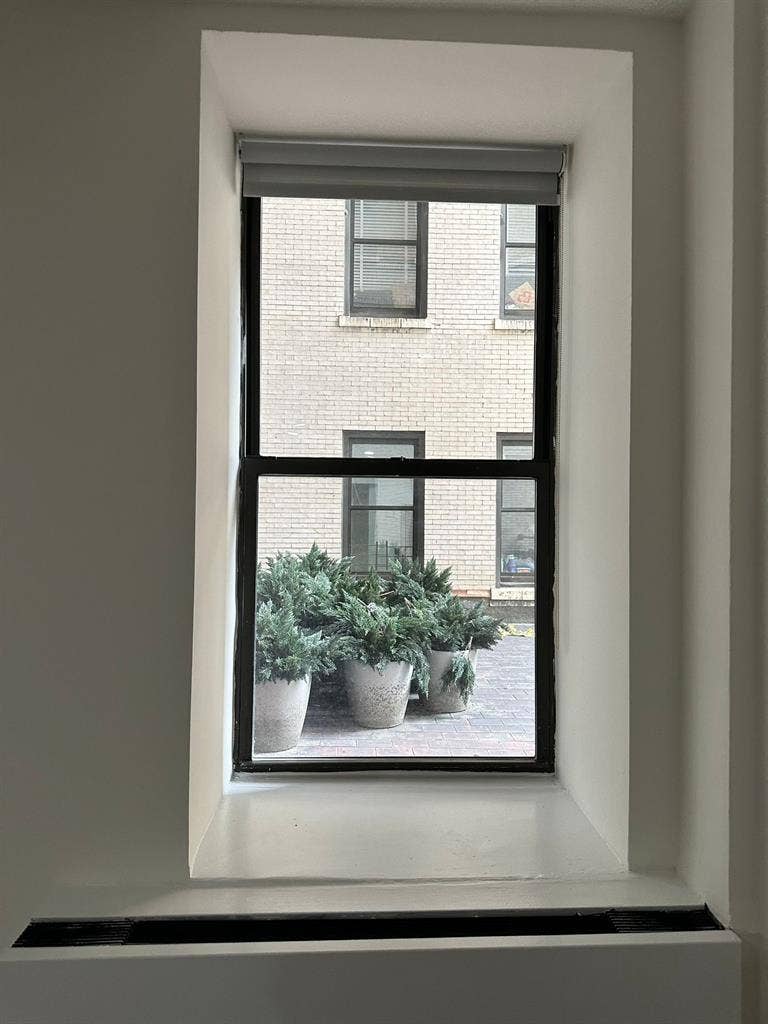 ✨Spacious Studio in Midtown South✨