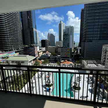 Room available now in Brickell