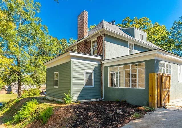 GEORGEOUS HISTORIC FAMILY HOME