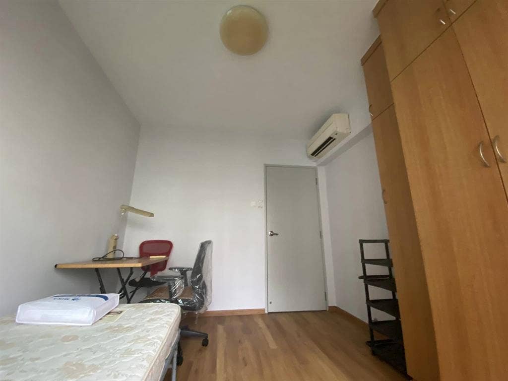 common room for rent in Boon Lay