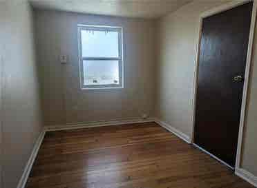 Spacious Room for rent!