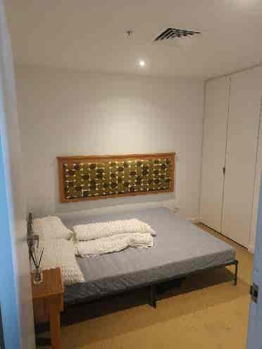 Bed room to rent. Carlton/CBD