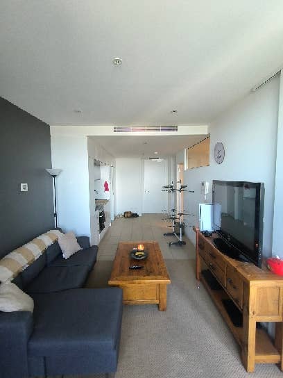 Bed room to rent. Carlton/CBD