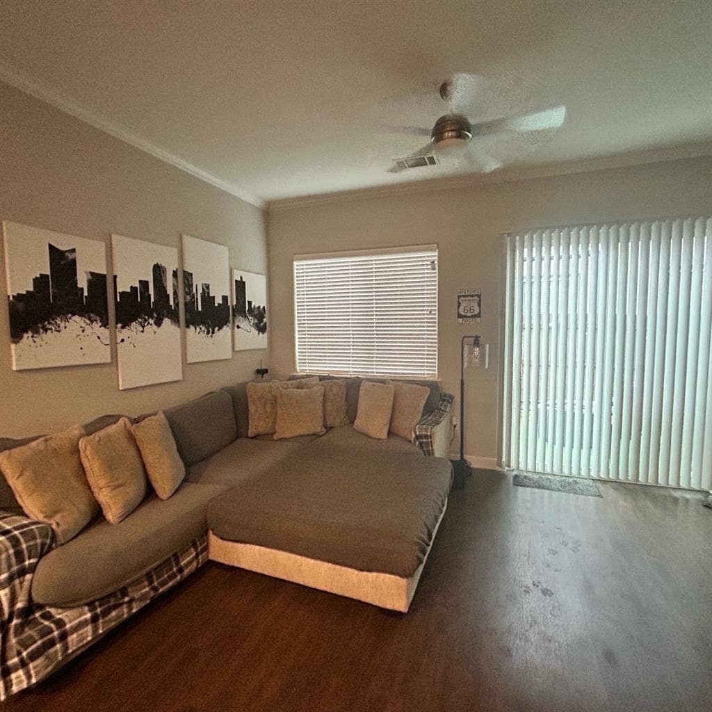 Room Available in N. Fort Worth