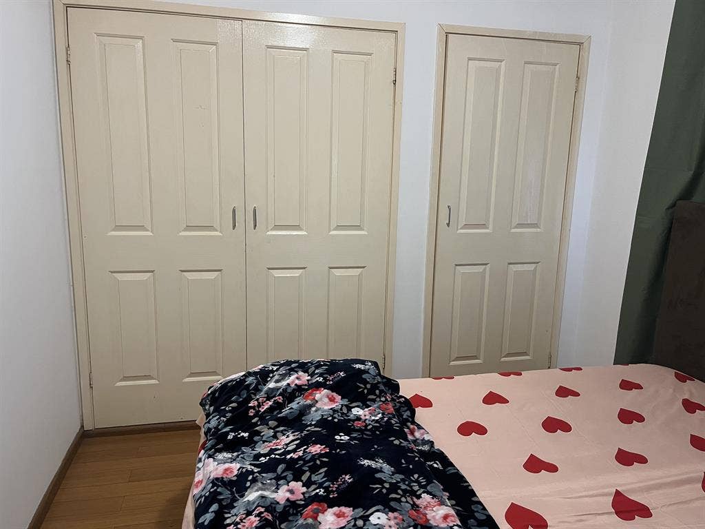 1 room available in mentone