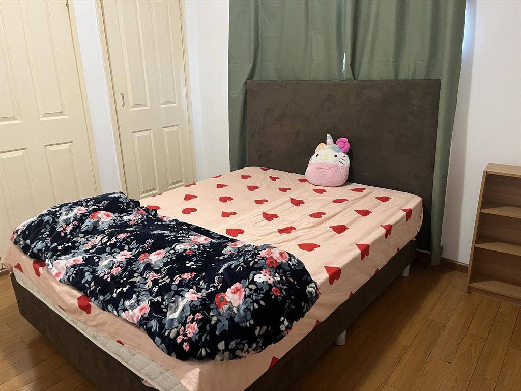 1 room available in mentone