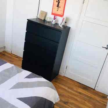 Double room , lovely flat zone 1