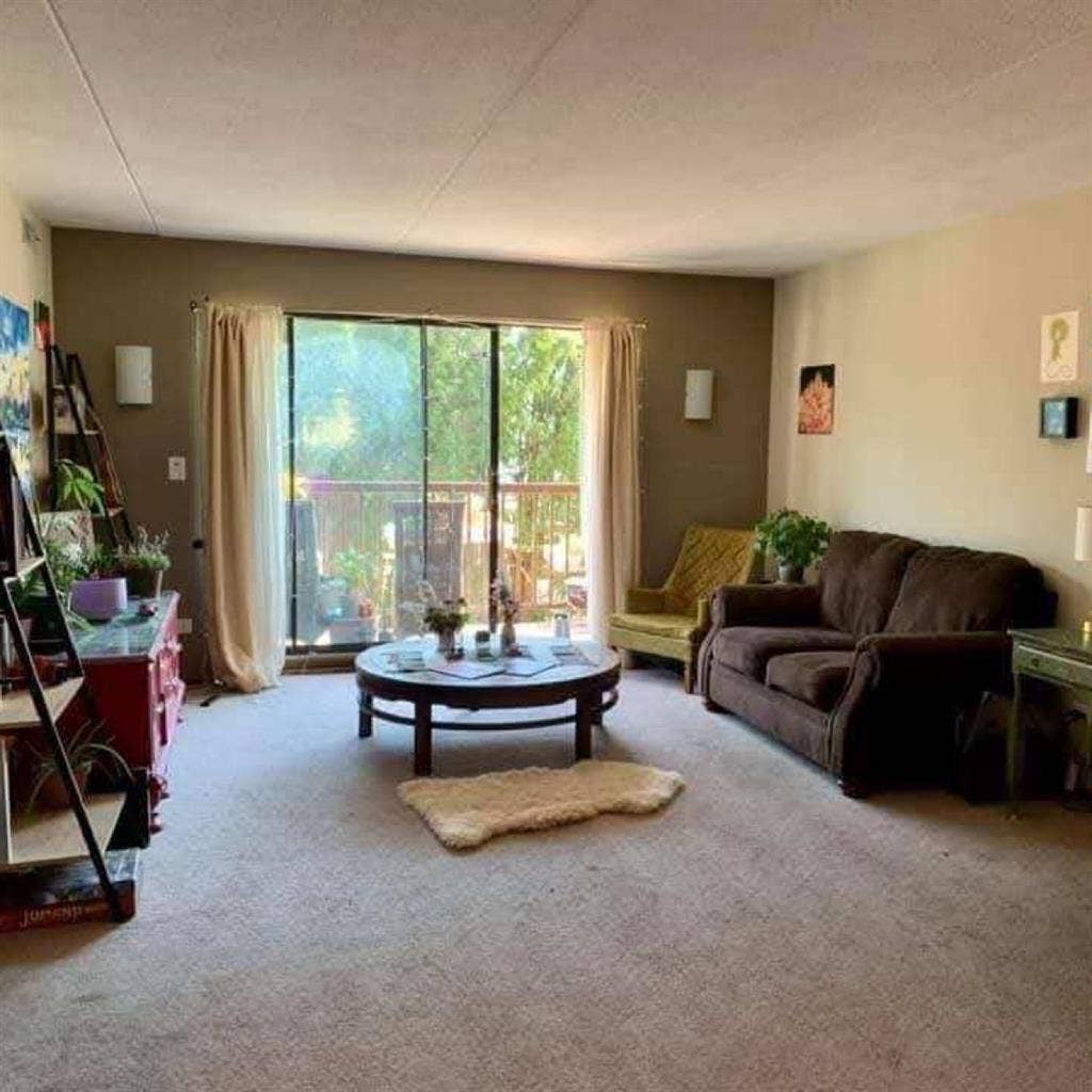 Room for rent in Lincoln Squaree