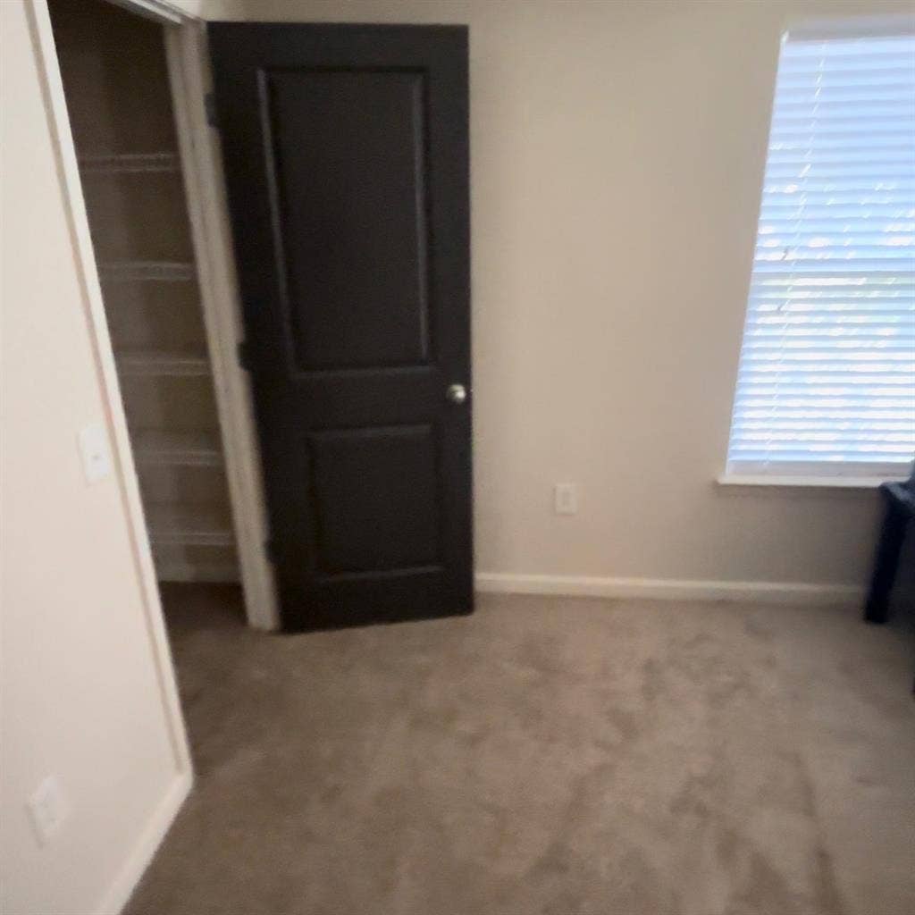 Looking for a Subleaser for my room