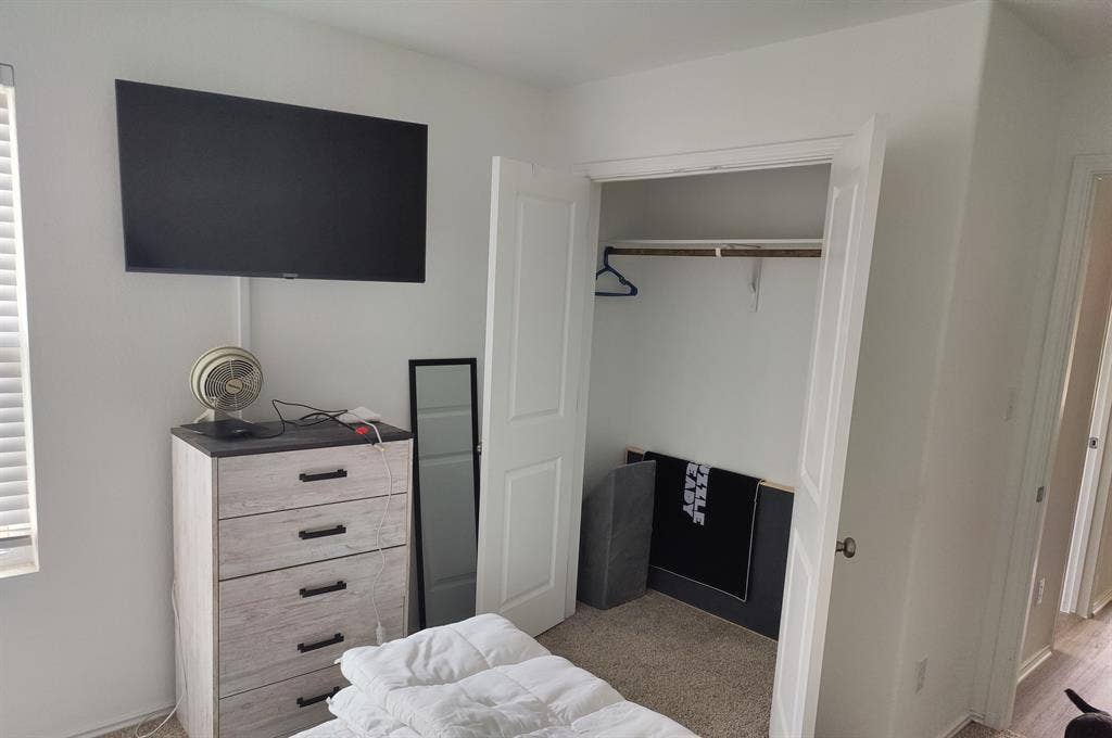 Room for rent in newly built home