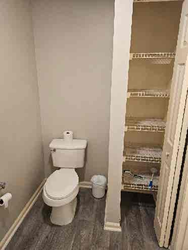 Room available w/ private bathroom