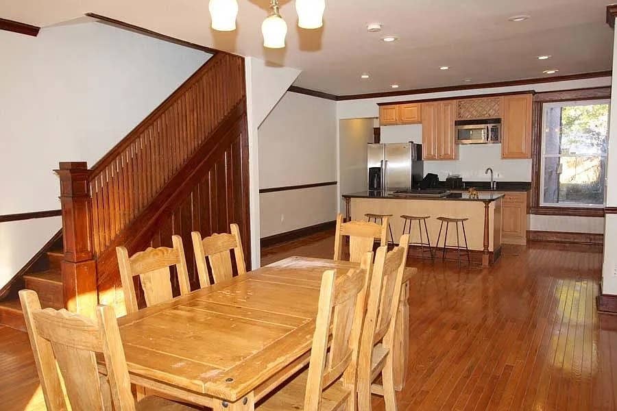 Room in a Northeast Townhouse