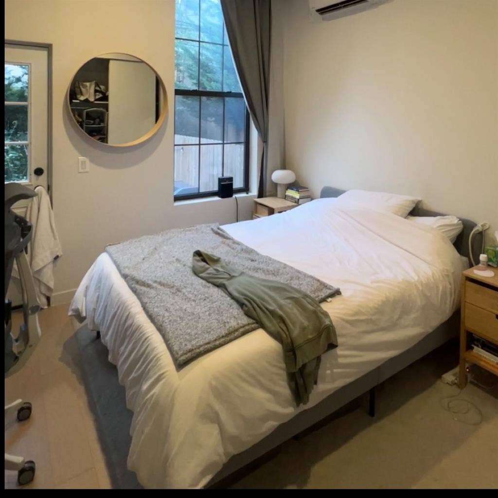 LUXURY ROOM IN CENTRAL WILLIAMSURG