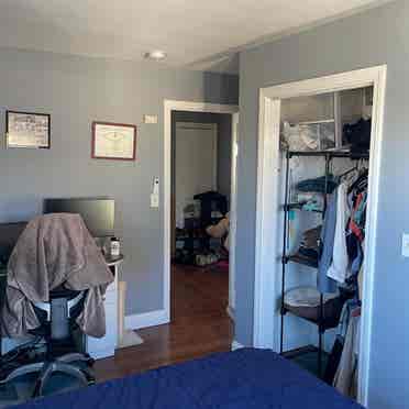 LF roommate in 2 bed in Dorchester