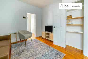 2 BR in New York City