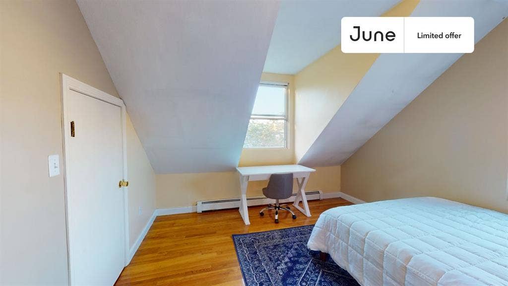 4 BR in Boston