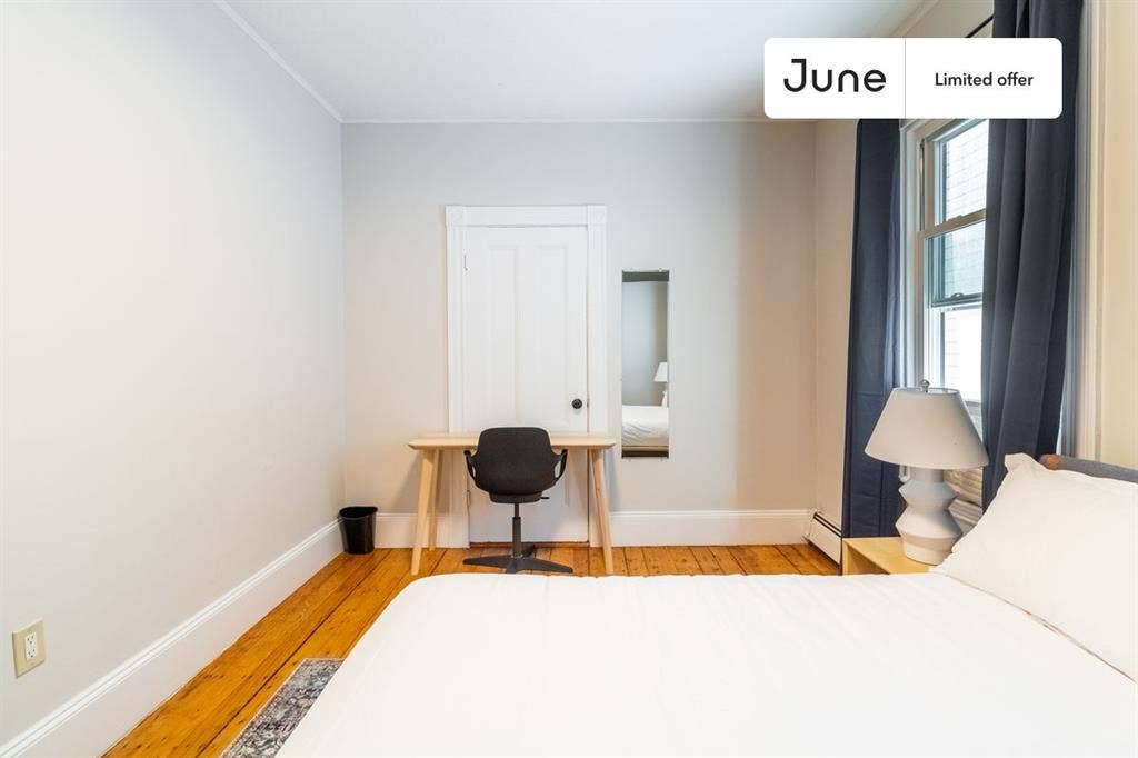 4 BR in Boston