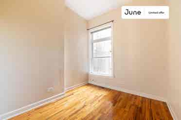 3 BR in Chicago