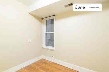 3 BR in Chicago