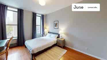 2 BR in New York City