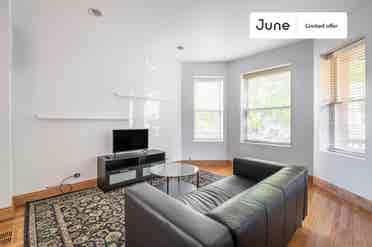 4 BR in Chicago