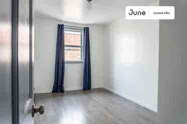 4 BR in New York City