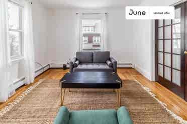 7 BR in Boston